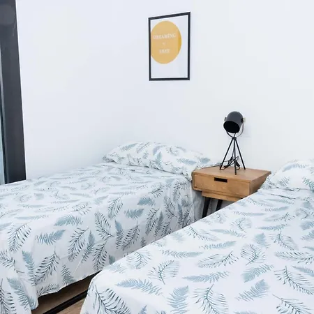 Atico Moderno Canada Aguilar 10 * La Marina de la Torre